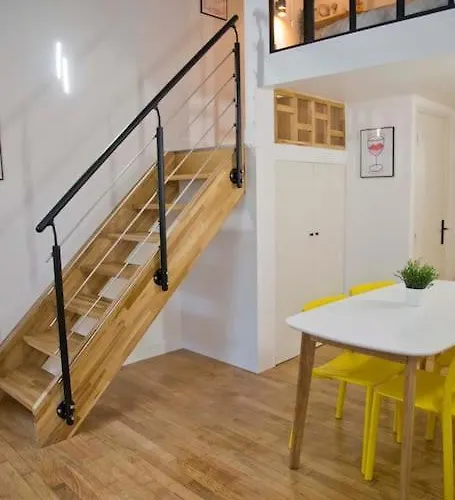 Gabrielle - Authentic Loft Saint-germain Luxembourg Courtyard *