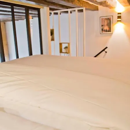 Gabrielle - Authentic Loft Saint-germain Luxembourg Courtyard 아파트 파리