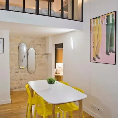 Gabrielle - Authentic Loft Saint-germain Luxembourg Courtyard *